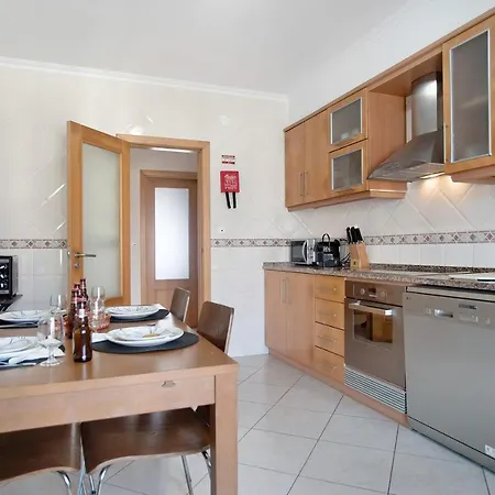 A O - Ferrel House Casual Ferrel (Leiria)